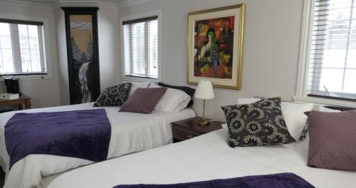 Deluxe Queen Room with Two Queen Beds