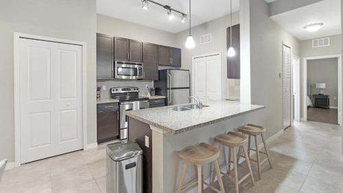 Landing - Modern Apartment with Amazing Amenities ID1263X174 in Clearwater, USA