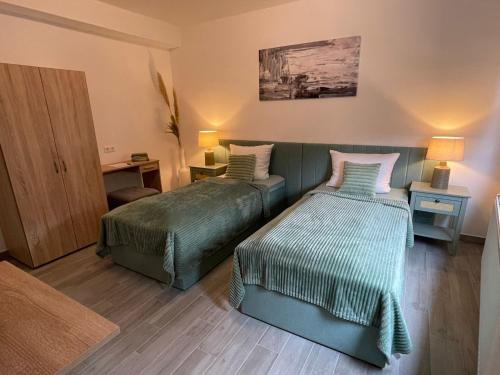 HOLI DAY SPA 2-Bett Zimmer App 3 in Reinickendorf