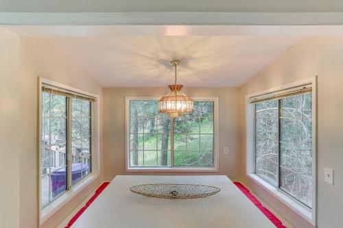 Crestline Home with Private Hot Tub Steps to Lake! in Crestline, USA
