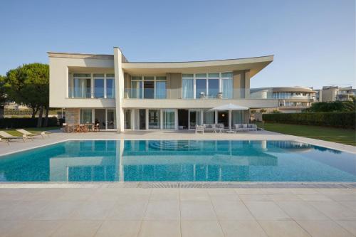 Grand Villas Adriatic situated within luxury golf & spa resort Kempinski Hotel Adriatic