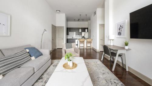 Landing - Modern Apartment with Amazing Amenities (ID2269)