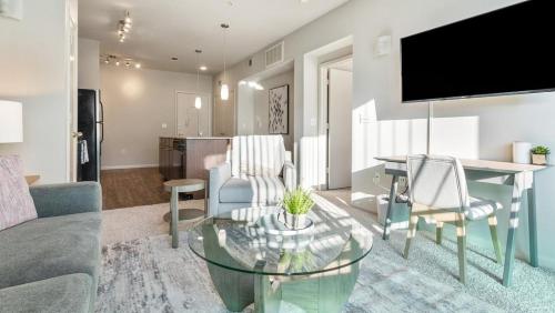 Landing - Modern Apartment with Amazing Amenities ID7779X23 in Austin, USA