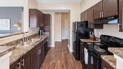 Landing - Modern Apartment with Amazing Amenities ID7453X66 in Memphis, USA