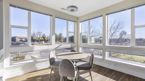 Landing - Modern Apartment with Amazing Amenities ID2121X24 in Denver, USA