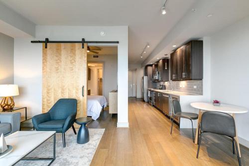 Landing - Modern Apartment with Amazing Amenities ID4772X11 in Dallas, USA