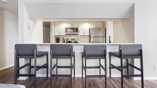 Landing Modern Apartment with Amazing Amenities (ID9265X68) in Cherry Creek