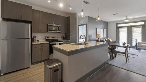 Landing - Modern Apartment with Amazing Amenities (ID9684X38)