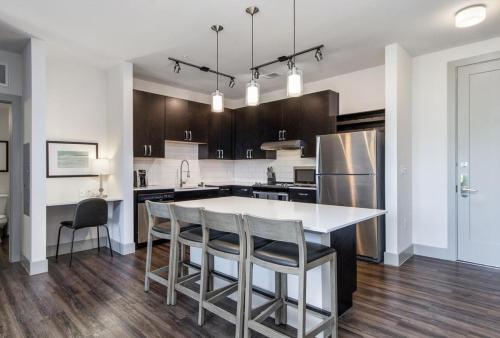 Landing - Modern Apartment with Amazing Amenities ID4423X48 in Austin, USA