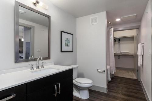 Landing - Modern Apartment with Amazing Amenities ID4423X48 in Austin, USA