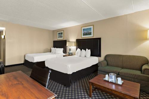 2 Queen Beds Non Smoking