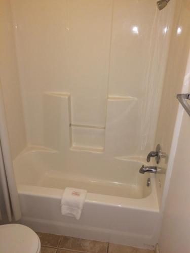 Country Inn Marion - image 9