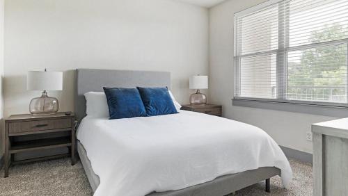 Landing - Modern Apartment with Amazing Amenities ID1384X902 in Dallas, USA