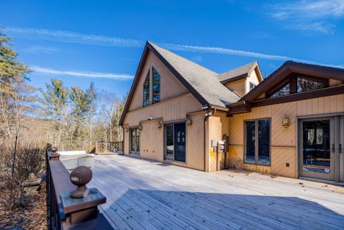 Tunkahannock Creek Cabin