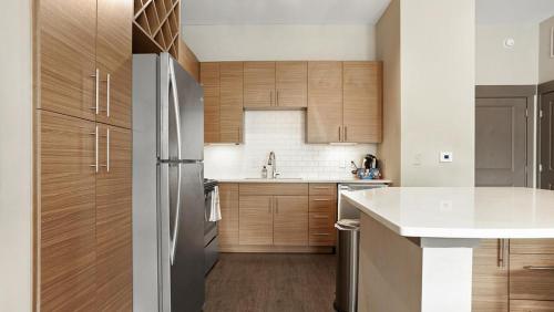 Landing - Modern Apartment with Amazing Amenities ID1996X19 in Charlotte, USA