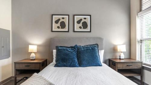 Landing - Modern Apartment with Amazing Amenities ID1996X19 in Charlotte, USA