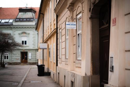 Anna House - image 3