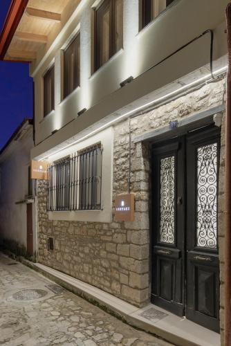 外部景觀, 12 PYLES Living History in 約阿尼納市中心