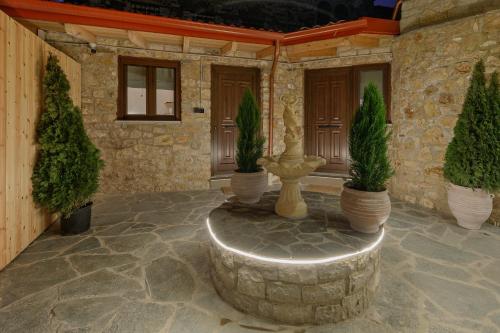 外部景觀, 12 PYLES Living History in 約阿尼納市中心