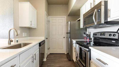 Landing - Modern Apartment with Amazing Amenities ID8656X94 in Fort Worth, USA
