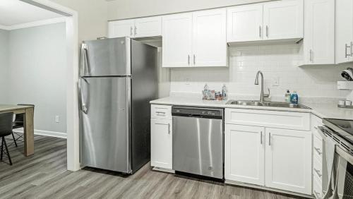 Landing - Modern Apartment with Amazing Amenities (ID1211X617)