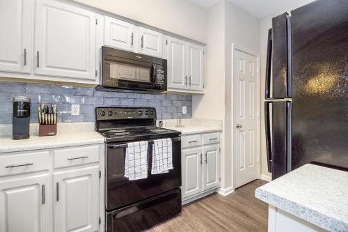 Landing - Modern Apartment with Amazing Amenities ID2641X01 in Lawrenceville, USA
