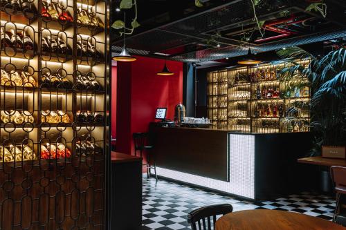 酒吧/高級酒吧, 第比利斯二十年代酒店 - 住宿及用餐 (Hotel Twenties Tbilisi - Stay & Dine) in 提比里斯市中心