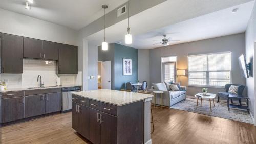 Landing - Modern Apartment with Amazing Amenities ID5045X9 in San Antonio, USA