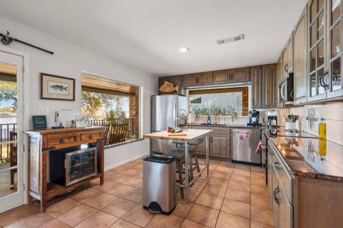 Létesítmények, Family Lakefront Retreat in Granite Shoals (TX)