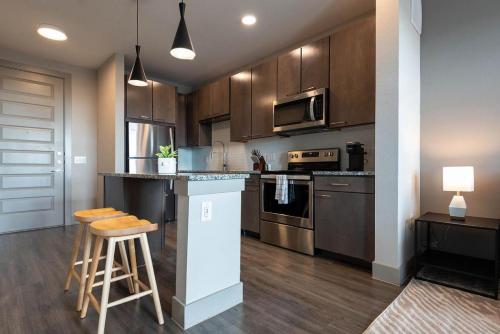 Landing - Modern Apartment with Amazing Amenities ID3050X62 in Austin, USA