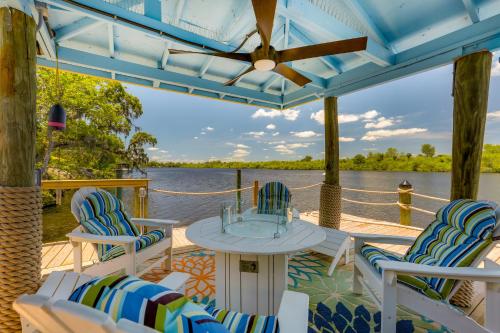 Riverfront Florida Studio with Pool and Hot Tub Access