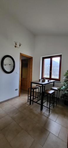 Iekārtas, Casa Estulio in Pontey