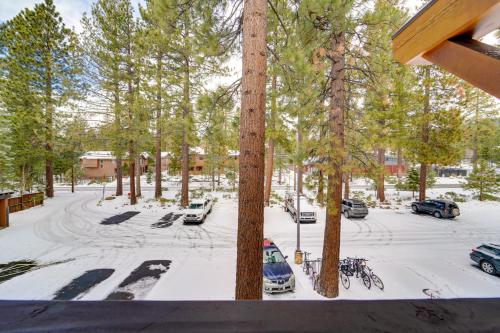 Incline Village Condo 1 Mi to Lake Tahoe!