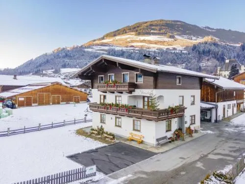 Strasshof in Stuhlfelden, Österreich