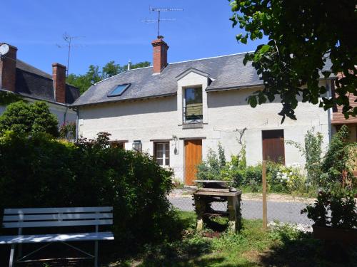 Gîte Veuil, 4 pièces, 6 personnes - FR-1-591-287