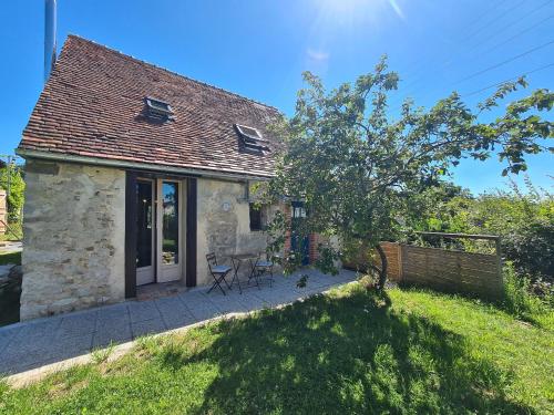 . Gîte charmant en Berry avec terrasse, jardin, parking et chauffage inclus