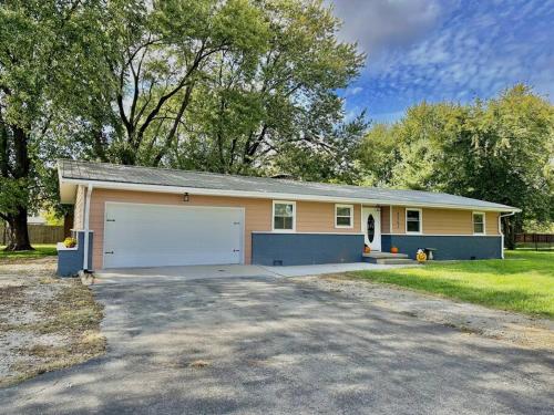 Charming Spacious Get Away in เชลบีวิลล์ (IN)