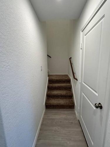 2-Story 3BR Home near Lackland and SeaWorld in Helotes, USA