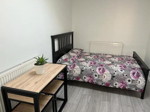 Modern Studio flat with free parking