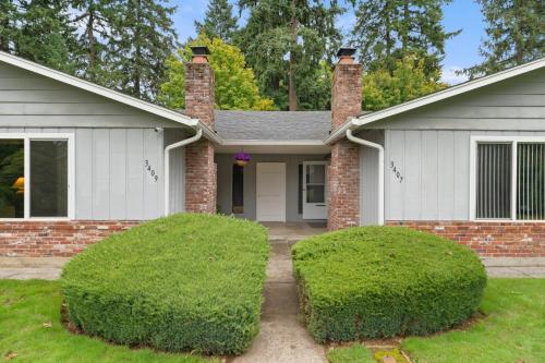 Whisper Hidden Nest Villa Near Vanmall and PDX airport