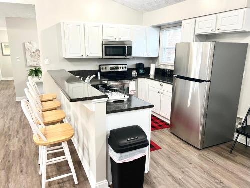 ห้องครัว, Charming Spacious Get Away in เชลบีวิลล์ (IN)