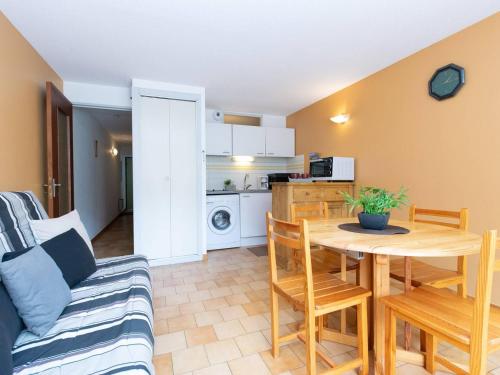 Appartement confortable 2 chambres, parking, près centre Saint-Lary - FR-1-296-280 - Location saisonnière - Saint-Lary-Soulan