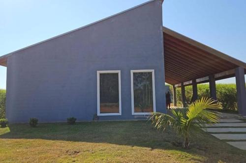 Casa de campo com piscina em Sta Barbara Residênce