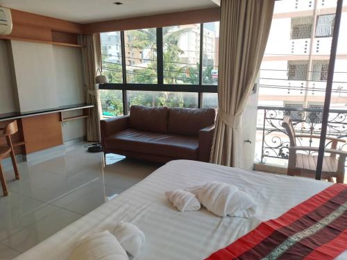 L18 residence Room Type - Double Room with Balcony