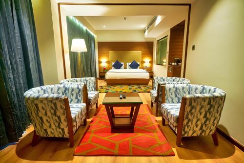 Splash Junior Suite - King image 2