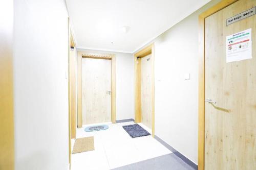 1BR Luxury Apartment close to JBR Beach Marina - image 7