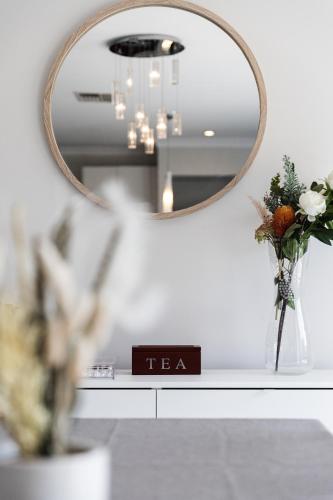 Modern 4BR house perfect for family getaway in Point Cook