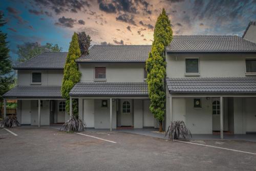 Elphin Serviced Apartments - Accommodation - Launceston