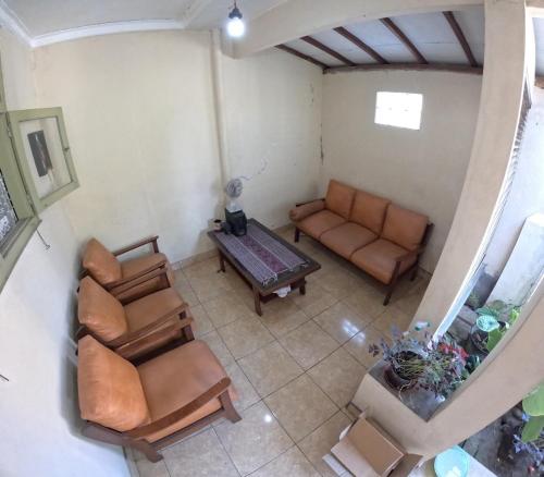 Two-Bedroom House image 5