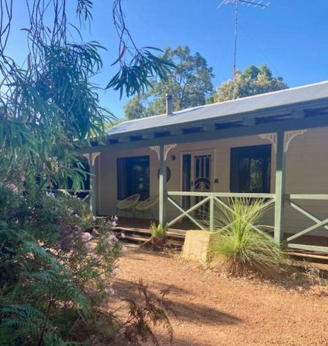 Begonia Cottage in Dwellingup